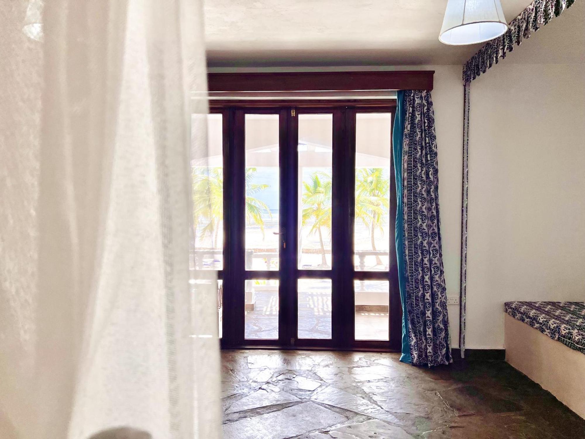 Jacaranda Beach Resort Watamu Eksteriør bilde